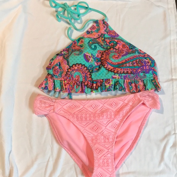 Bathing suit - Picture 2 of 2